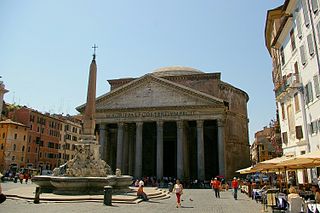 Pantheon mit Obelisk and der Piazza della Rotonda
